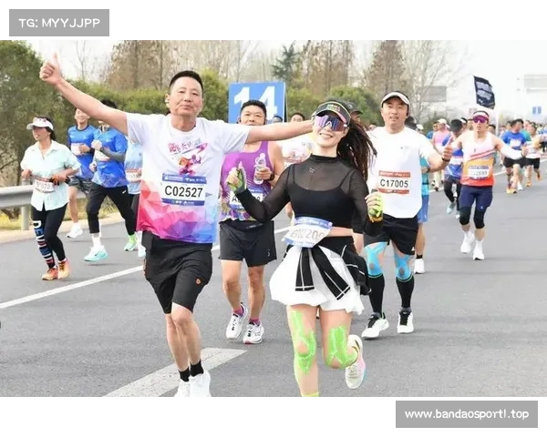希腊马拉松市市长为迁马赛事送上诚挚祝福共同期待精彩表现 希腊马拉松市市长为迁马赛事送上诚挚祝福共同期待精彩表现